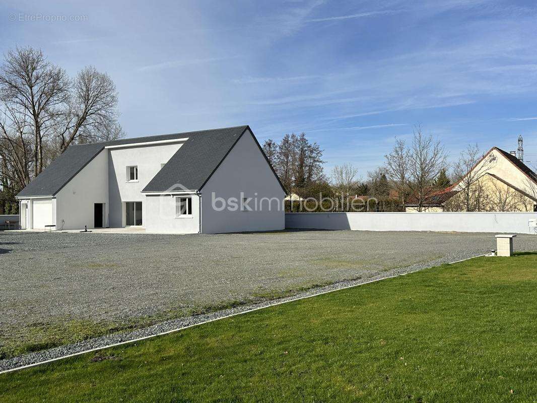 Maison à SAINT-MARS-LA-BRIERE