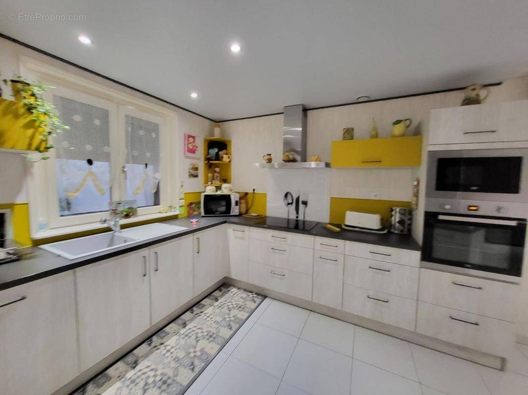 Appartement à PONT-DE-VAUX