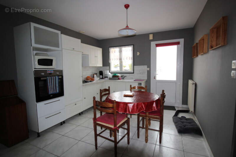 Maison à NAINTRE