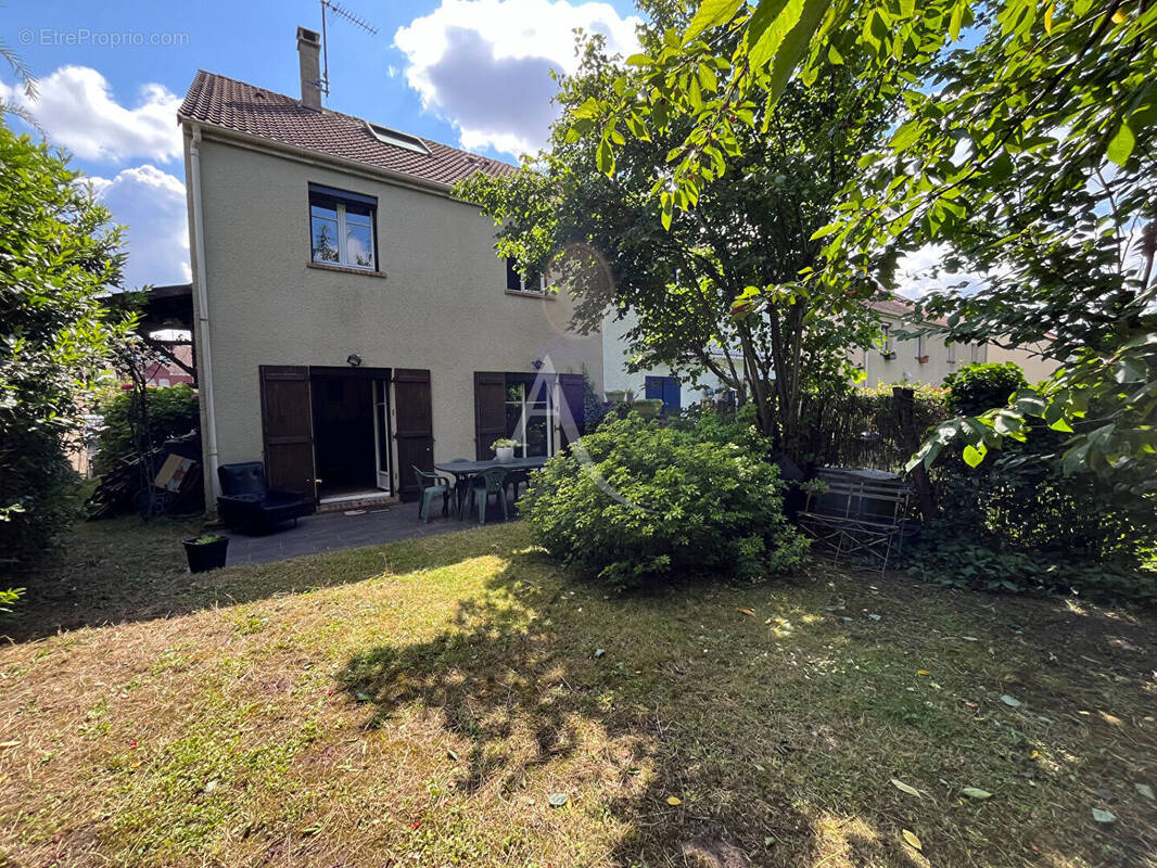 Maison à NEUILLY-PLAISANCE
