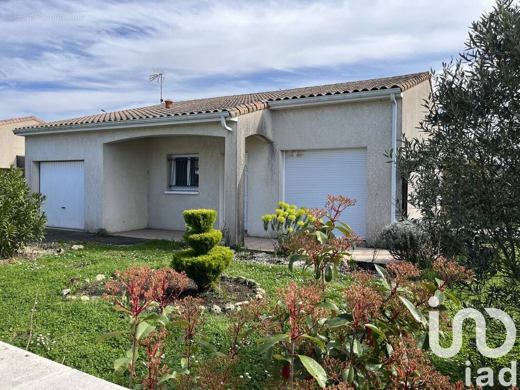 Photo 1 - Maison à SAUJON