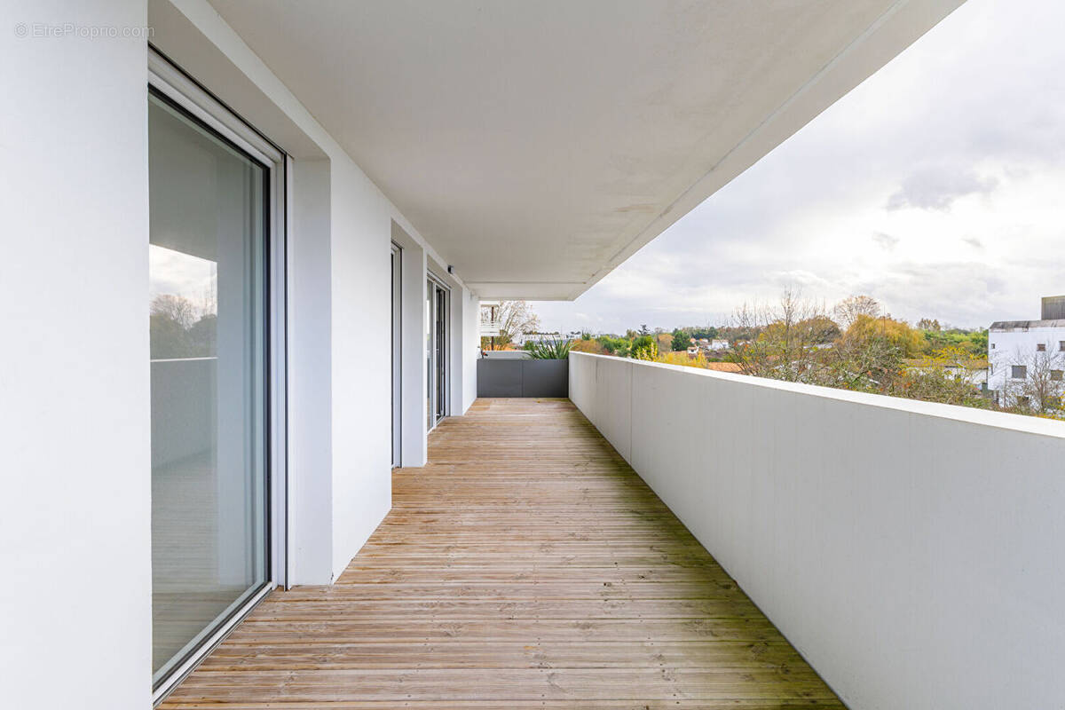 Appartement à BEGLES