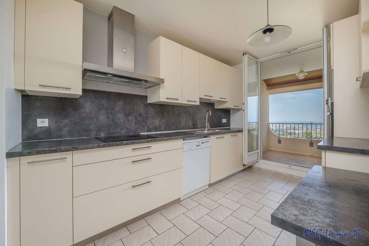 Appartement à MARSEILLE-13E