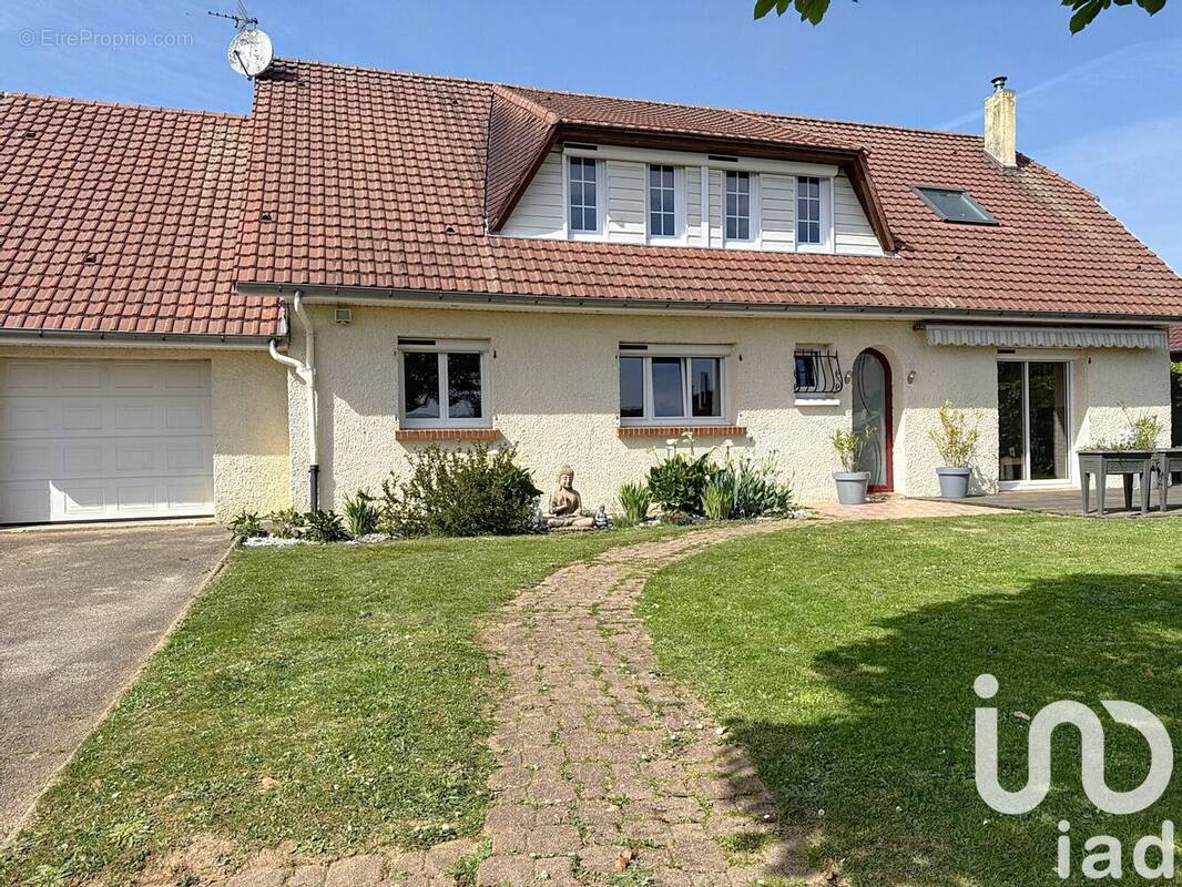 Photo 1 - Maison à VIGNACOURT