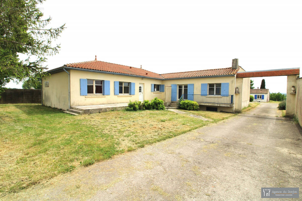Maison à CHANIERS