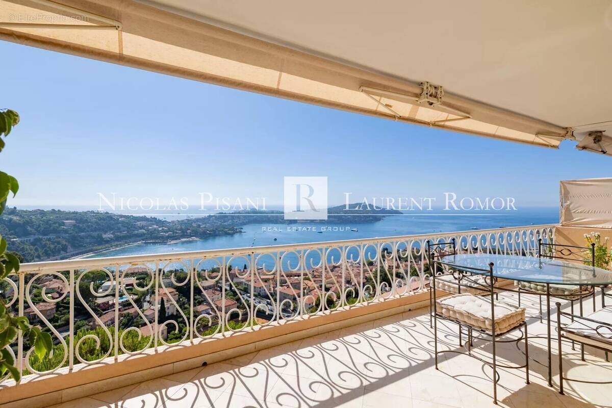 Appartement à VILLEFRANCHE-SUR-MER