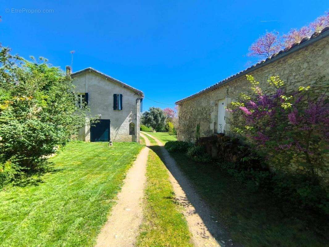Maison à JEGUN