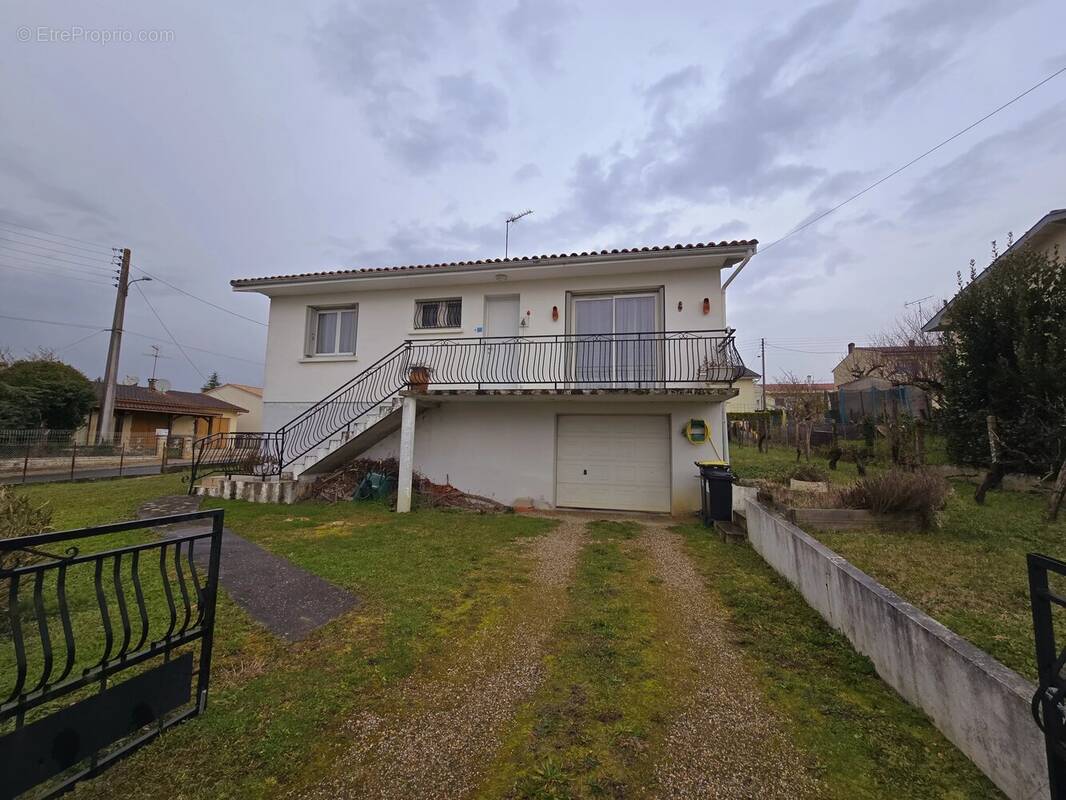 Maison à MIRAMONT-DE-GUYENNE