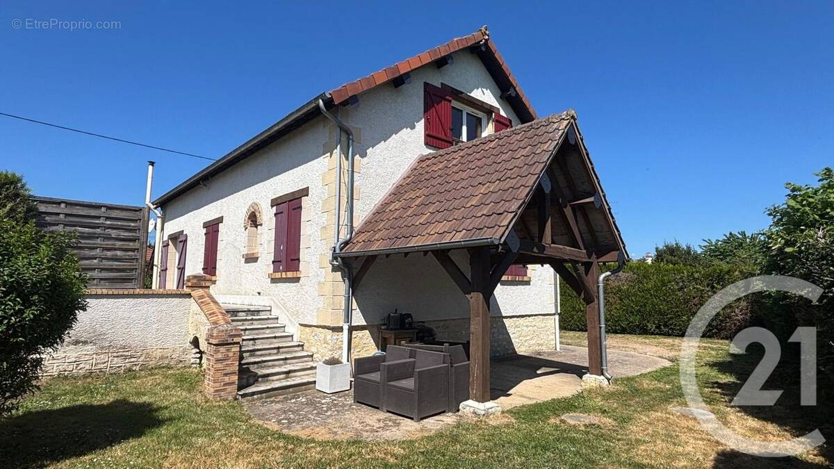 Maison à SOREL-MOUSSEL