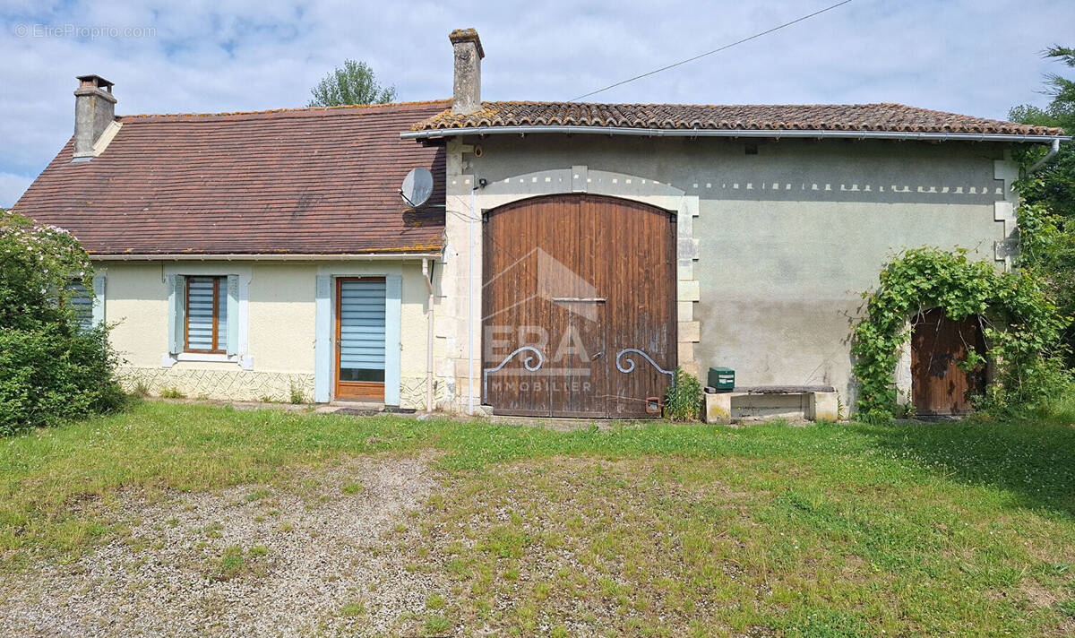 Maison à MONTPON-MENESTEROL