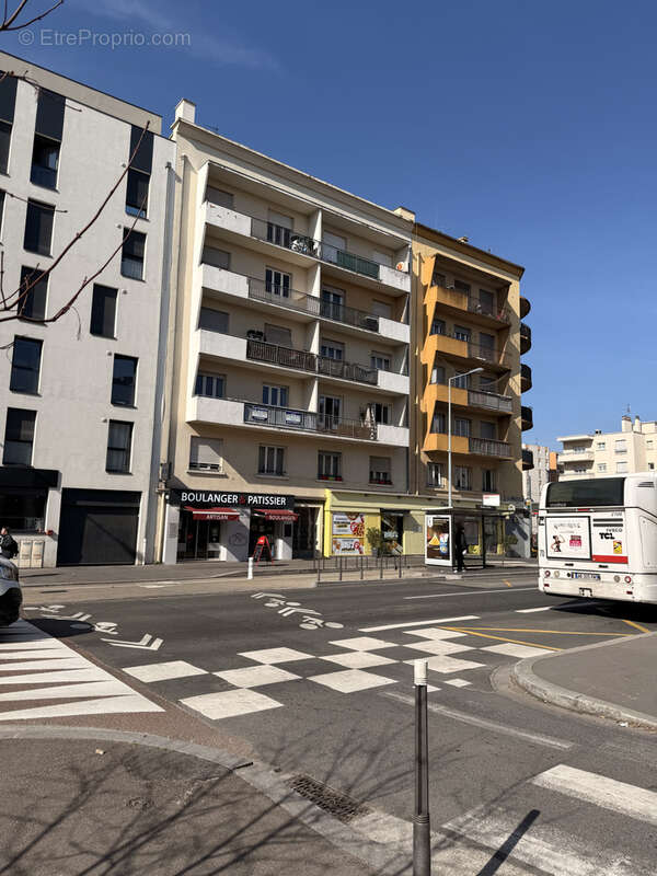 Appartement à LYON-8E