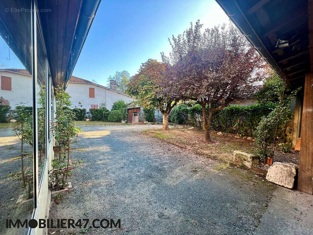 Maison à CASTELMORON-SUR-LOT