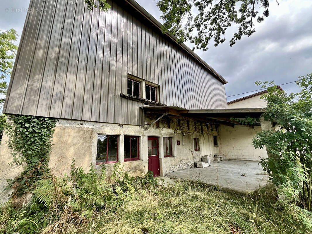 Maison à FONCINE-LE-HAUT