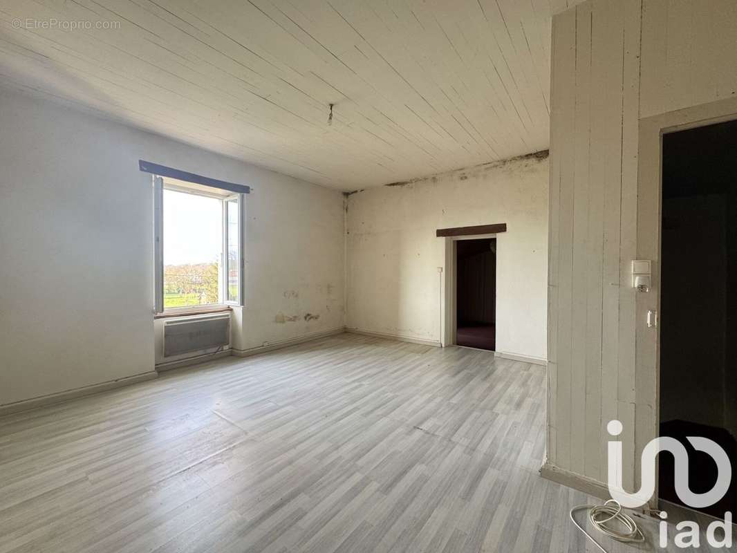 Photo 5 - Maison à MERVENT