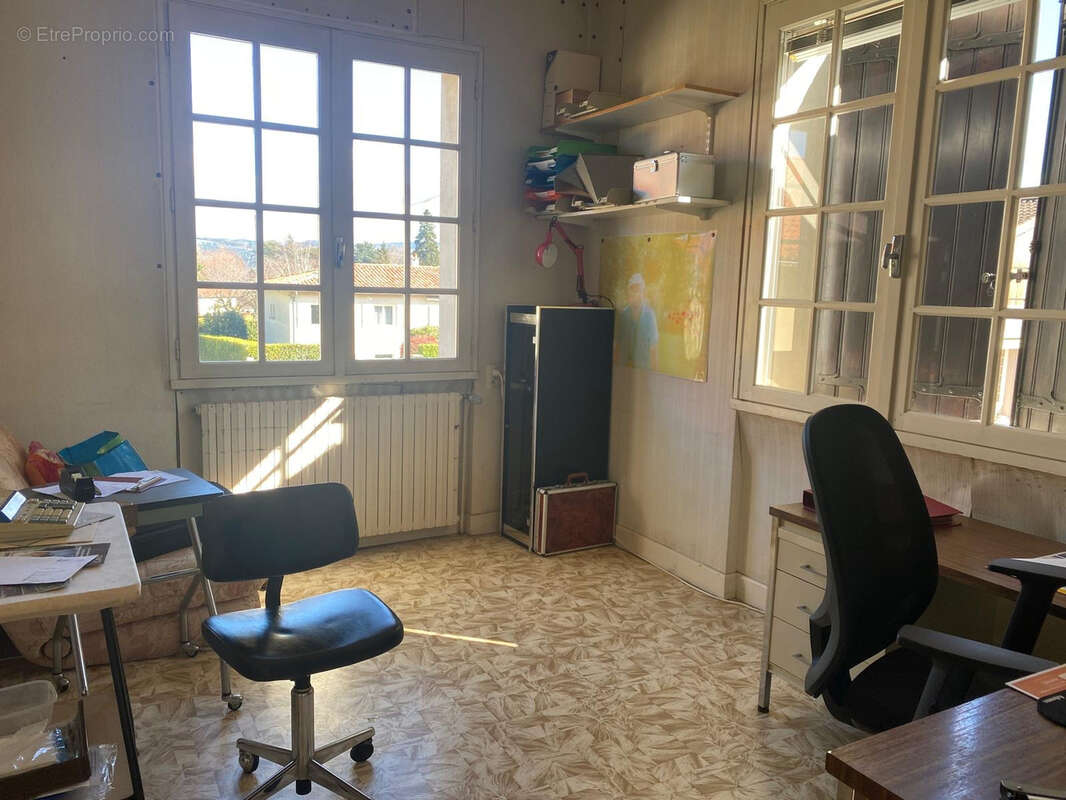 Maison à AUSSILLON