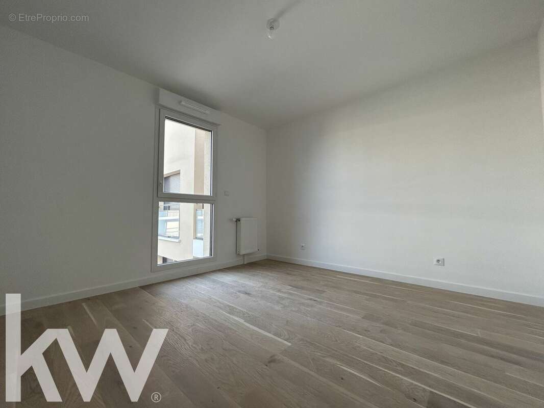 Appartement à SAINT-JEAN-DE-LA-RUELLE
