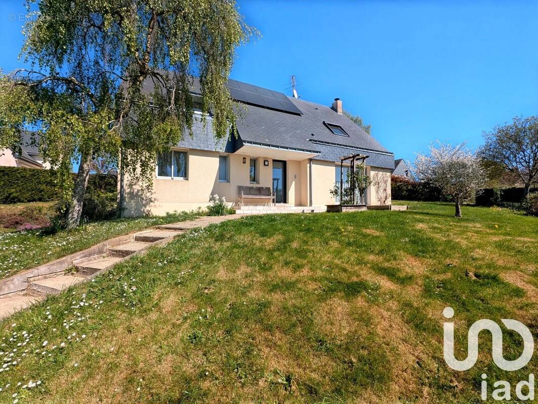 Photo 1 - Maison à SAINT-BERTHEVIN