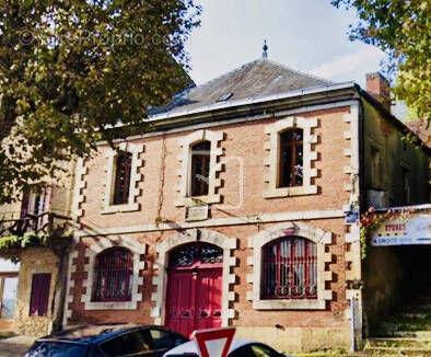 Maison à GOURDON