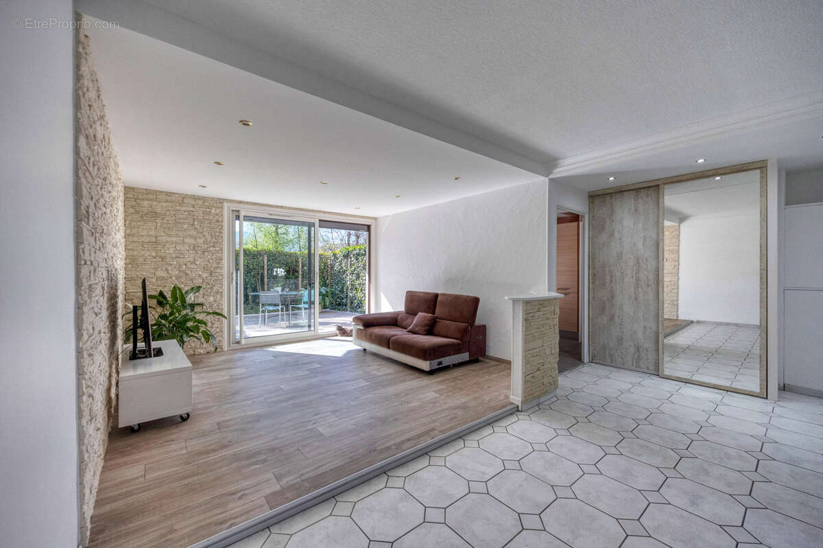 Appartement à MOIRANS