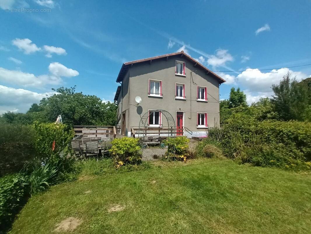 Maison à CHASSENON