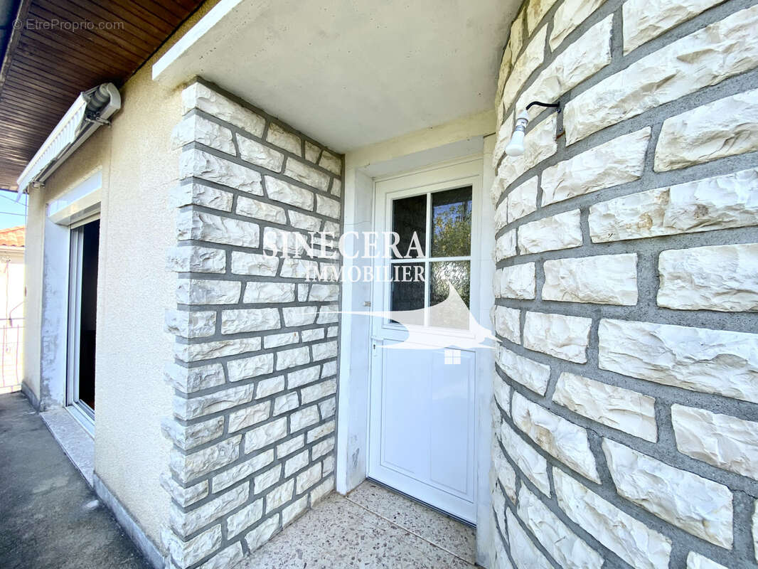 Maison à NEUVIC
