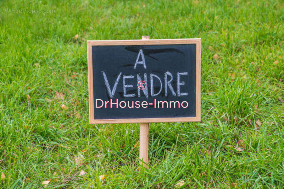 Terrain à APREMONT