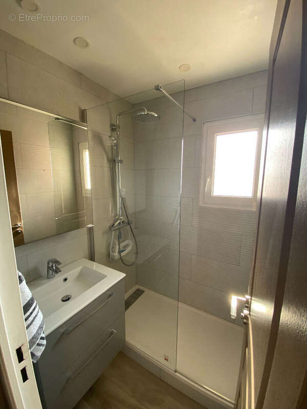 Appartement à SIX-FOURS-LES-PLAGES