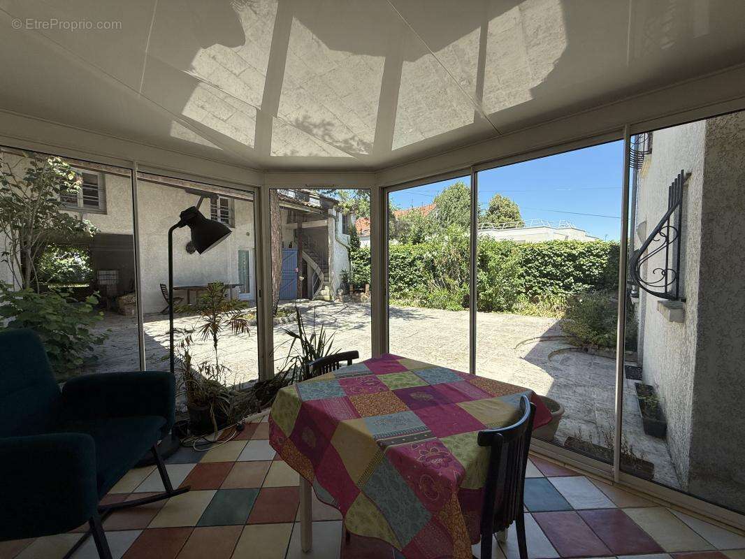 Maison à BOUFFEMONT