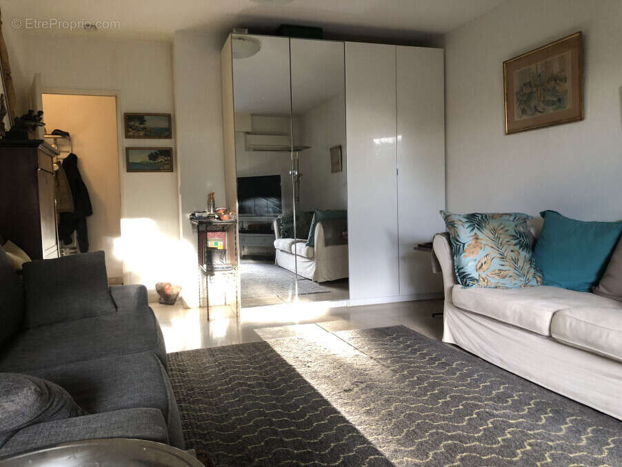 Appartement à MARSEILLE-8E