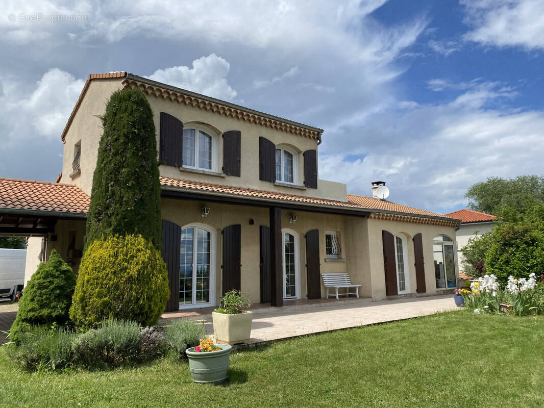 Maison à FELINES