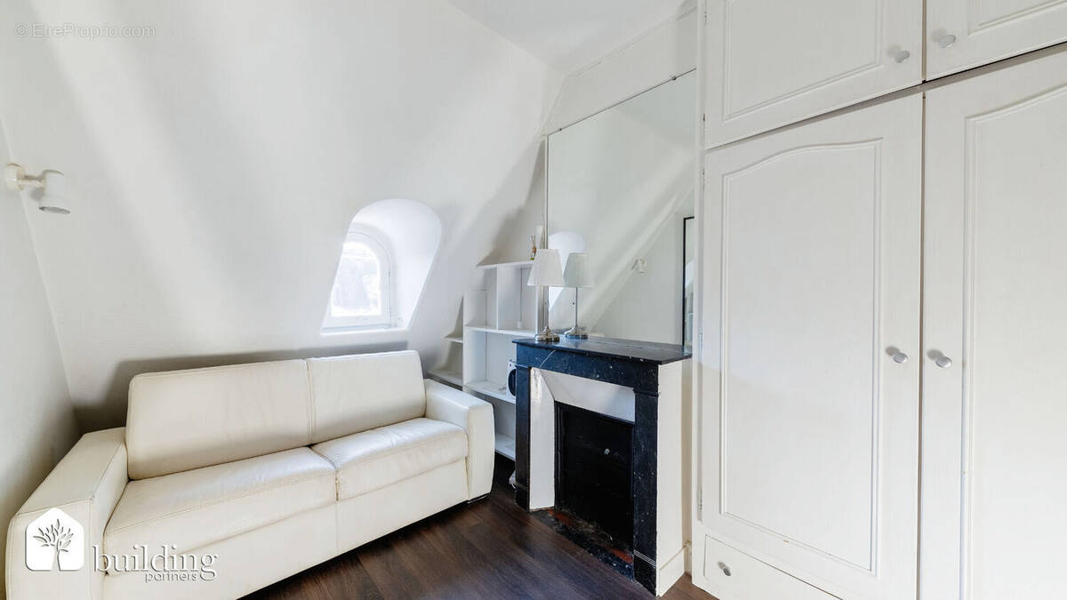 Appartement à PARIS-8E