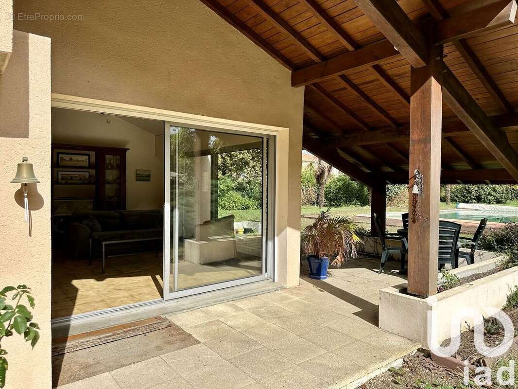 Photo 3 - Maison à UCHACQ-ET-PARENTIS