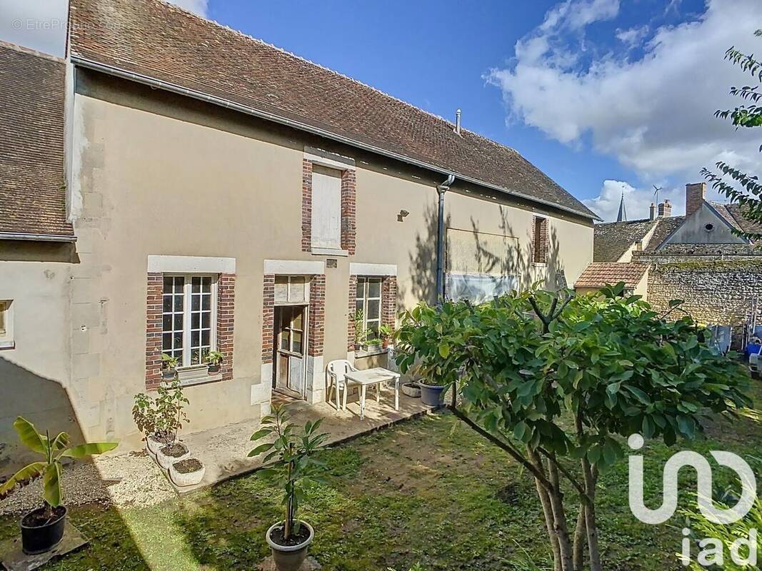 Photo 1 - Maison à LA CHAPELLE-SUR-AVEYRON