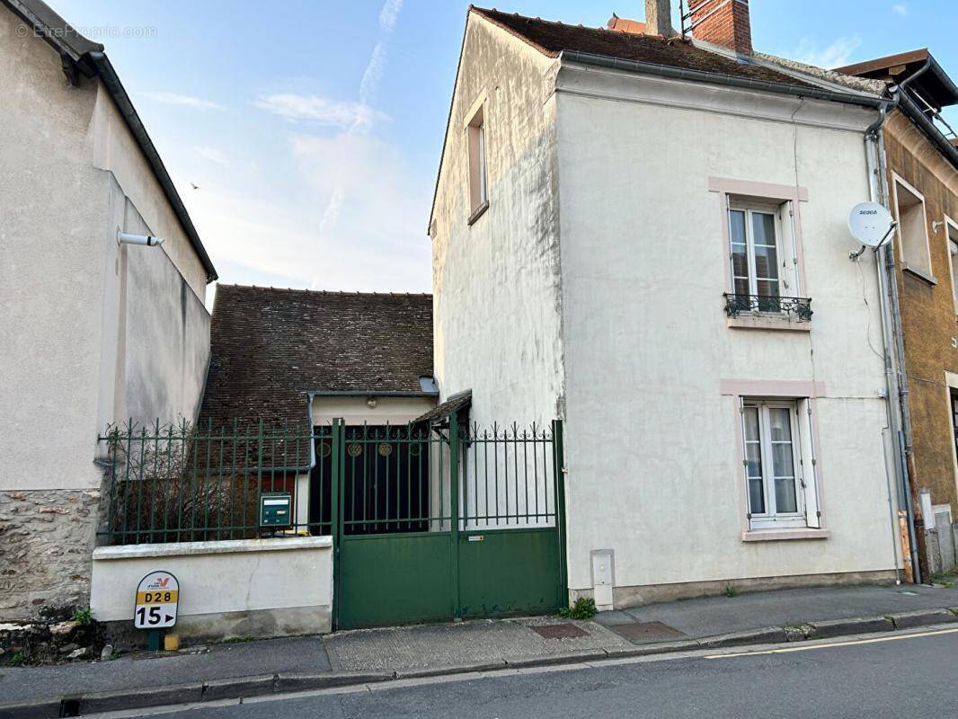 Maison à MARINES