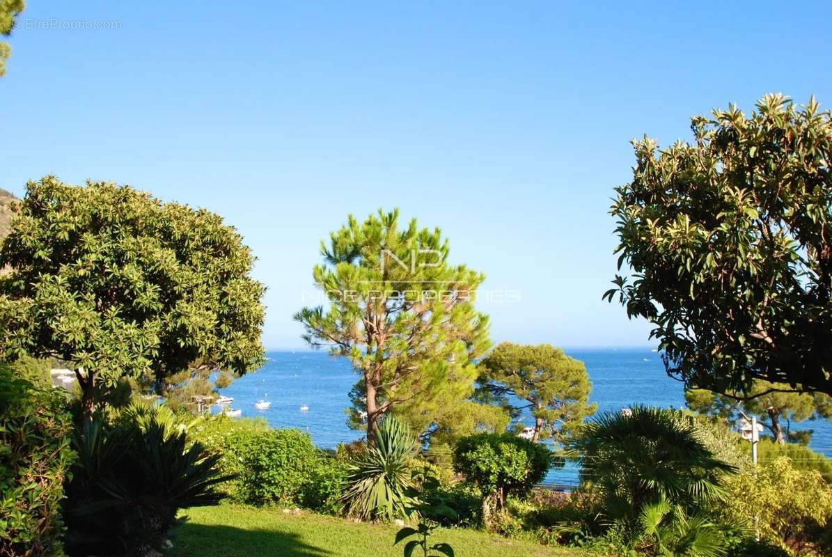 Appartement à EZE
