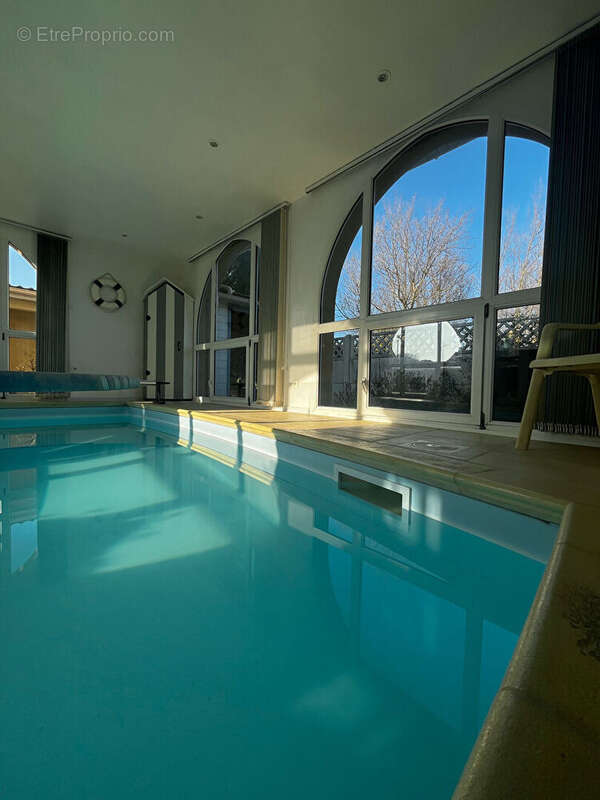 Maison à OYE-PLAGE