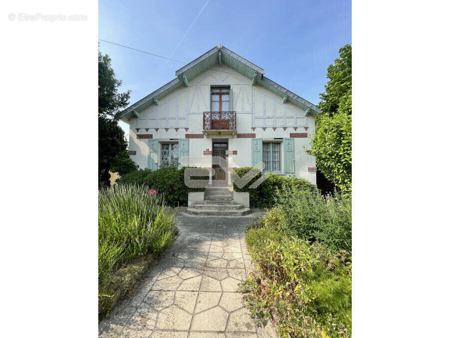 Maison à FISMES