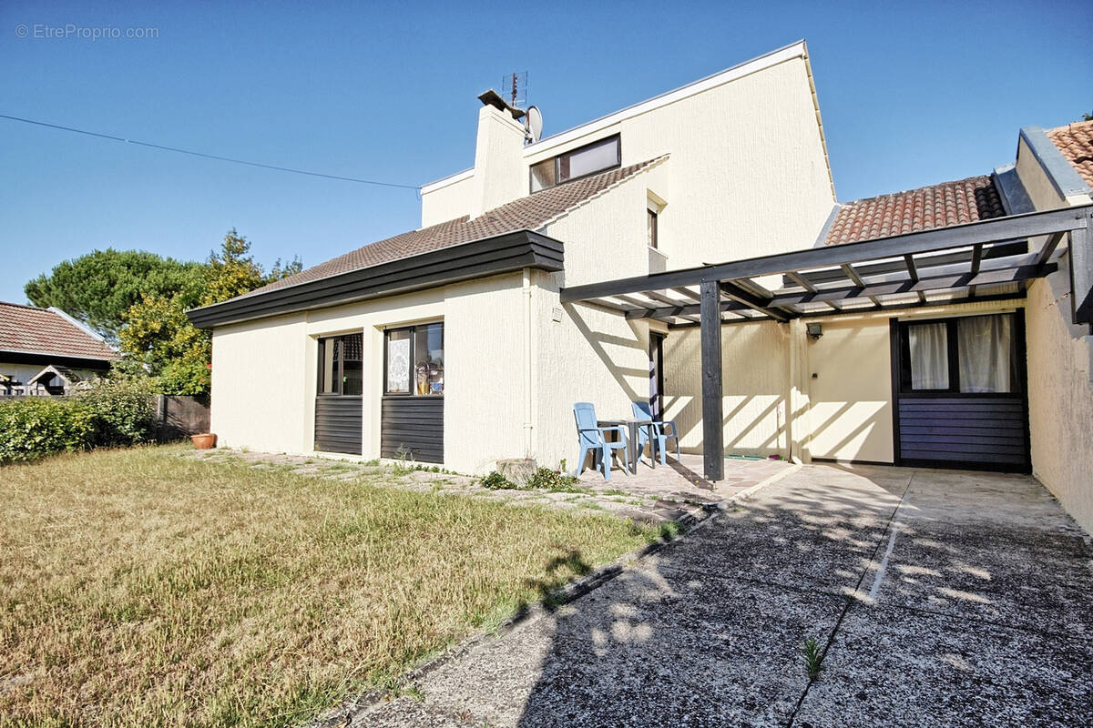 Maison à EYSINES