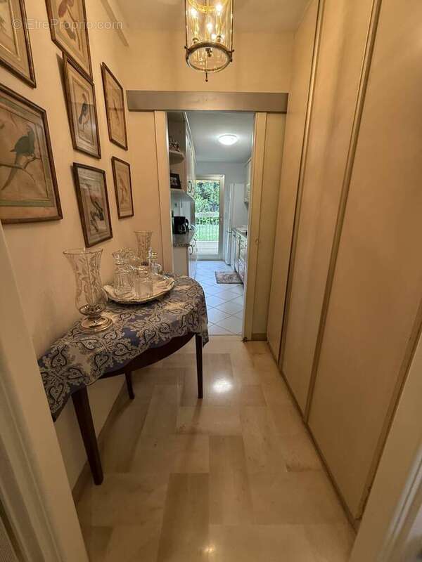 Appartement à LE CANNET