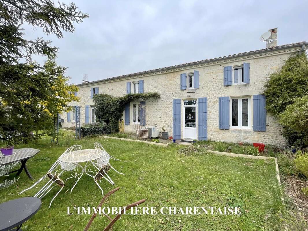 Maison à SEMUSSAC