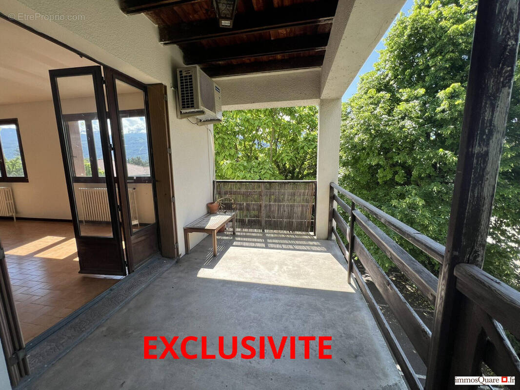 Appartement à CROLLES