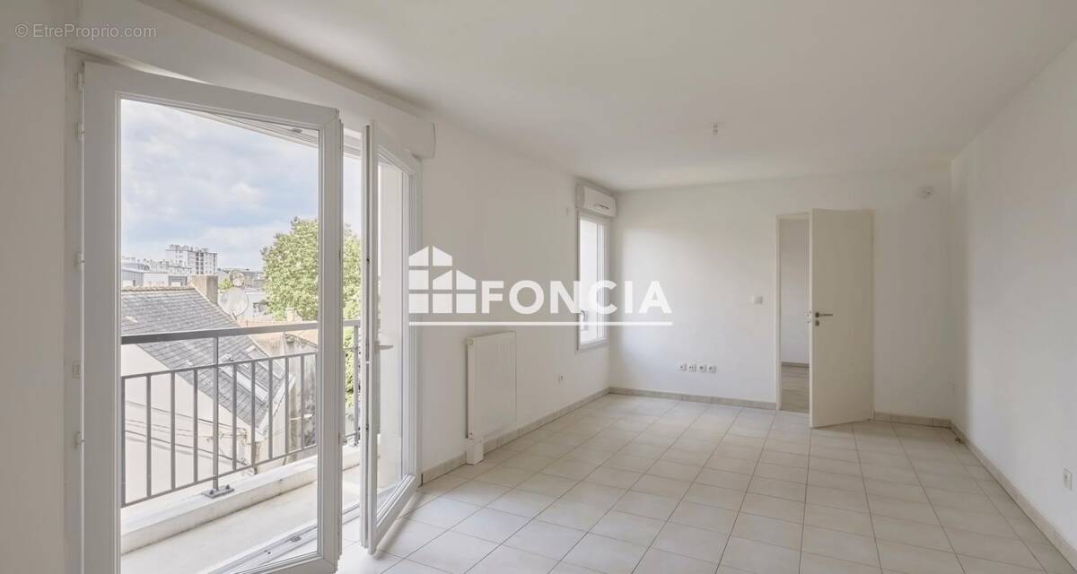 Appartement à REZE