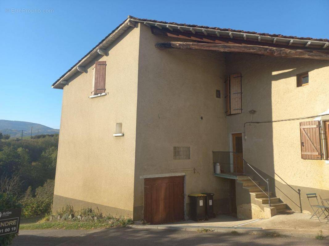 Maison à BESSENAY