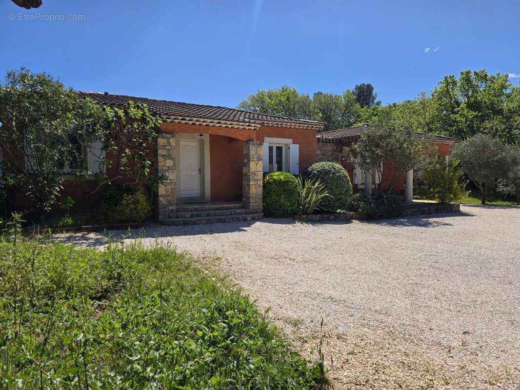 Maison à LORGUES