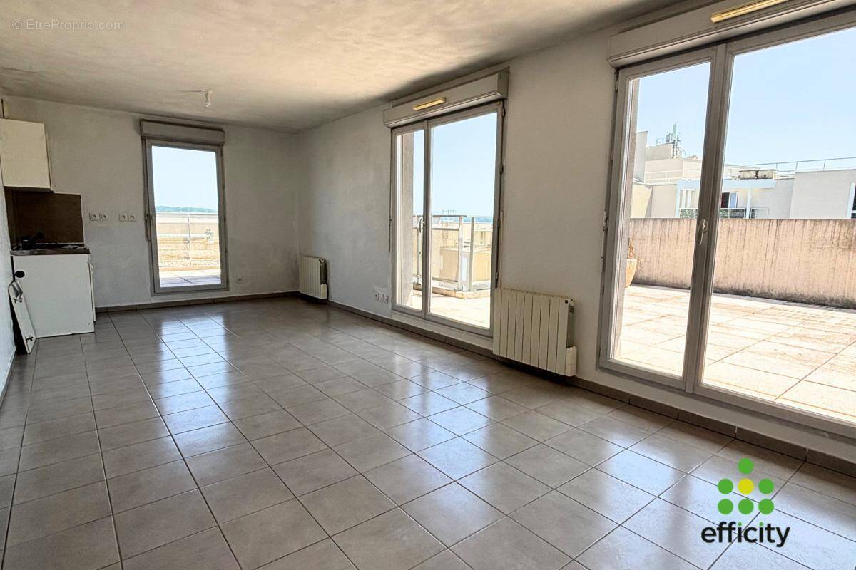 Appartement à L&#039;ISLE-D&#039;ABEAU
