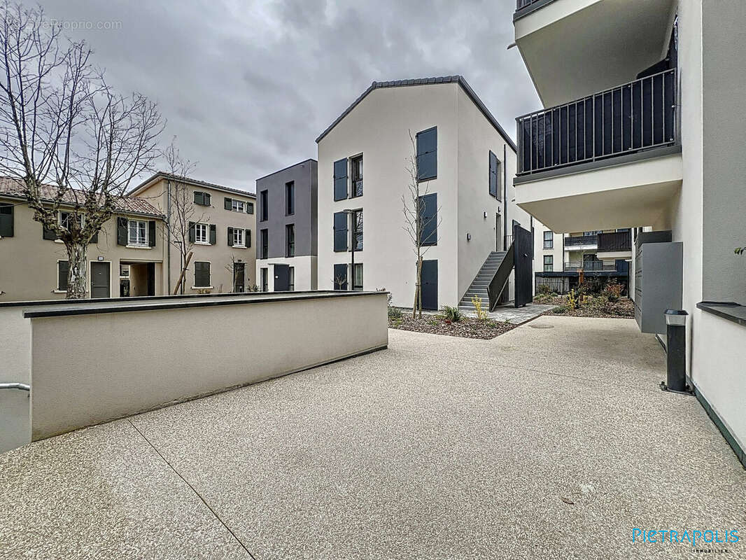 Appartement à JONAGE