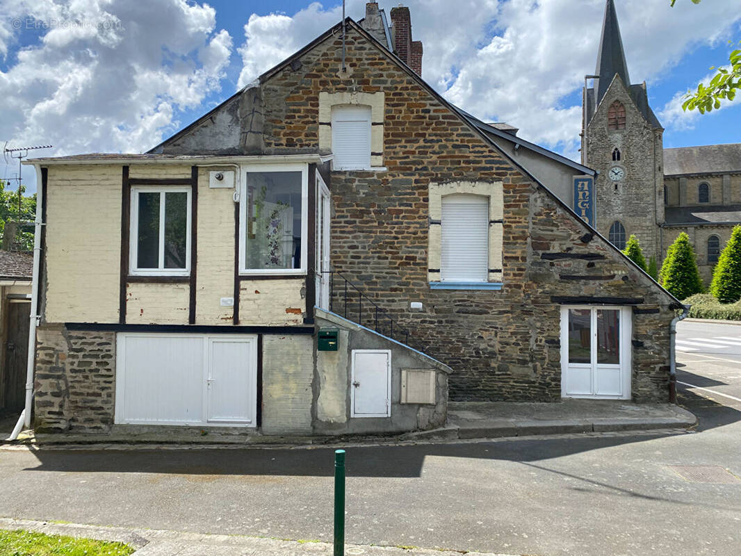 Maison à CONDE-SUR-NOIREAU