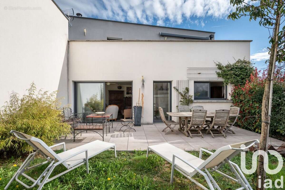 Photo 2 - Maison à LA MURETTE