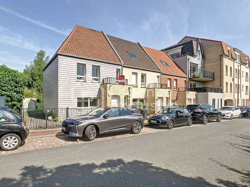 Maison à LA MADELEINE