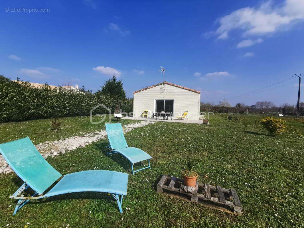 Maison à CHADENAC